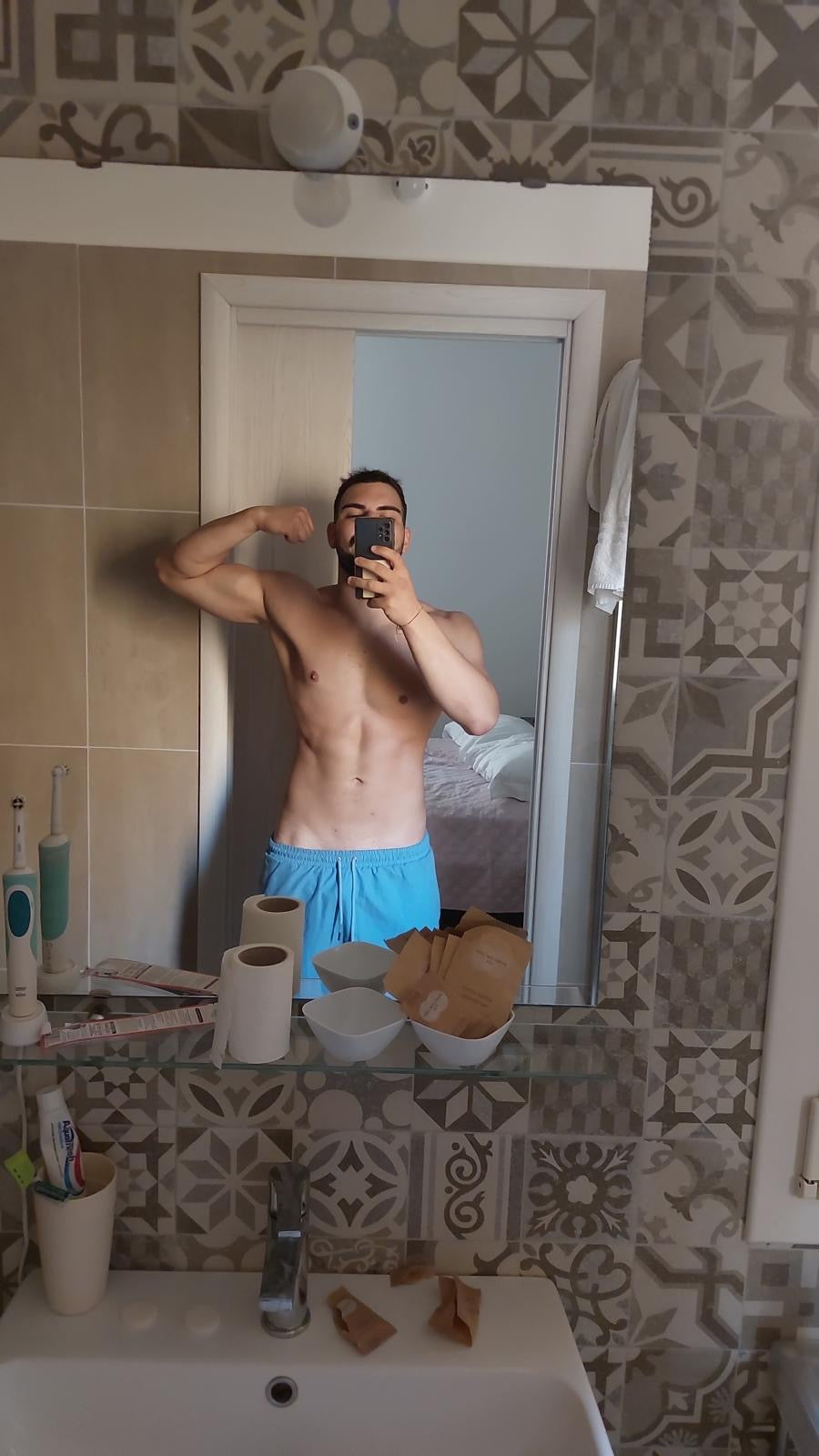 Antonello L.